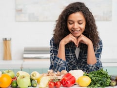 Weight Loss Goals: Will A Low-Carb Diet Help Women More Than A Low-Fat Diet?