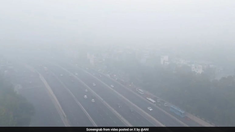 Delhi Air Quality In 'Severe' Category, AQI Crosses 400 At Several Locations