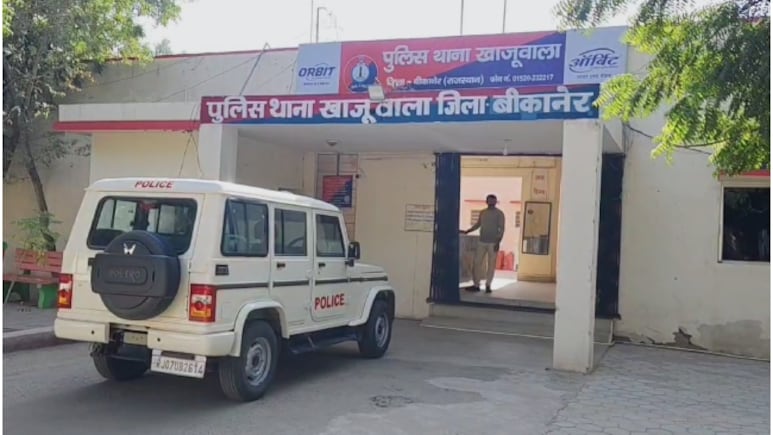 '...तुझे उठा ले जाएंगे', स्कूल जाती बच्ची को 10 दिन तक छेड़ते रहे मनचले, मां समझाने गई तो की मारपीट