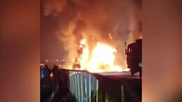 Karnataka Accident: ट्रकच्या धडकेनंतर बसला भीषण आग, 10 जणांचा होरपळून मृत्यू