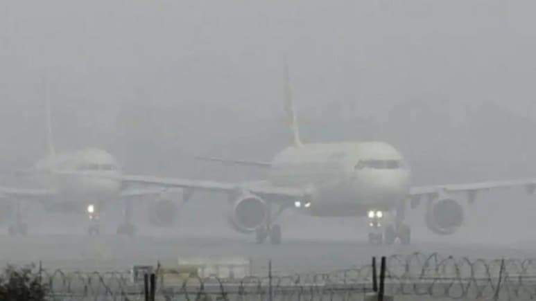 जयपुर का कोहरा बना आफत, विजिबिलिटी 100 मीटर से कम, कई उड़ानें की गई डायवर्ट