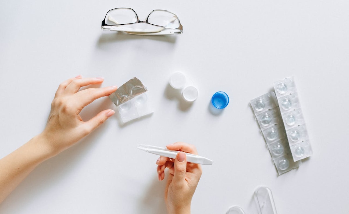 Keep an eye on AQI levels to maintain contact lenses better this winter Keep an eye on AQI levels to maintain contact lenses better this winter