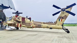 Army Receives Final Batch Of Apache AH-64E Attack Helicopters