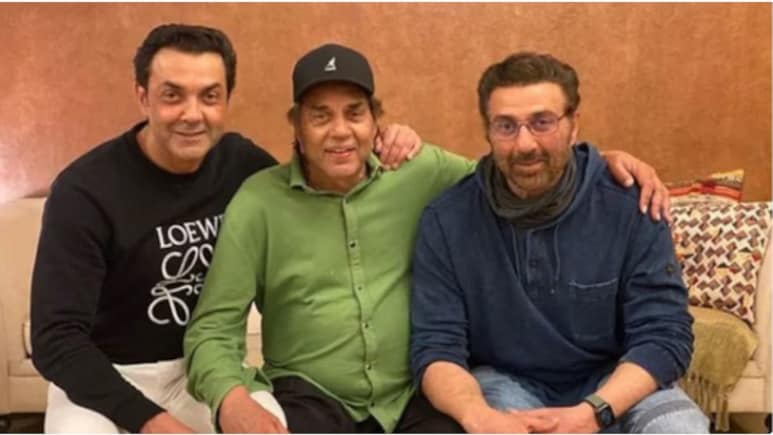 पिता धर्मेंद्र के निधन के बाद सामने आया बड़े बेटे सनी देओल का रिएक्शन, बॉबी-अभय देओल ने भी किया कमेंट