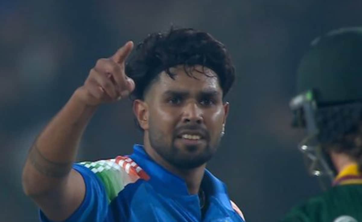 IND vs SA: दूसरे वनडे के आगाज से साथ ही भारत को लगा झटका, हर्षित राणा को लेकर ICC ने लिया एक्शन