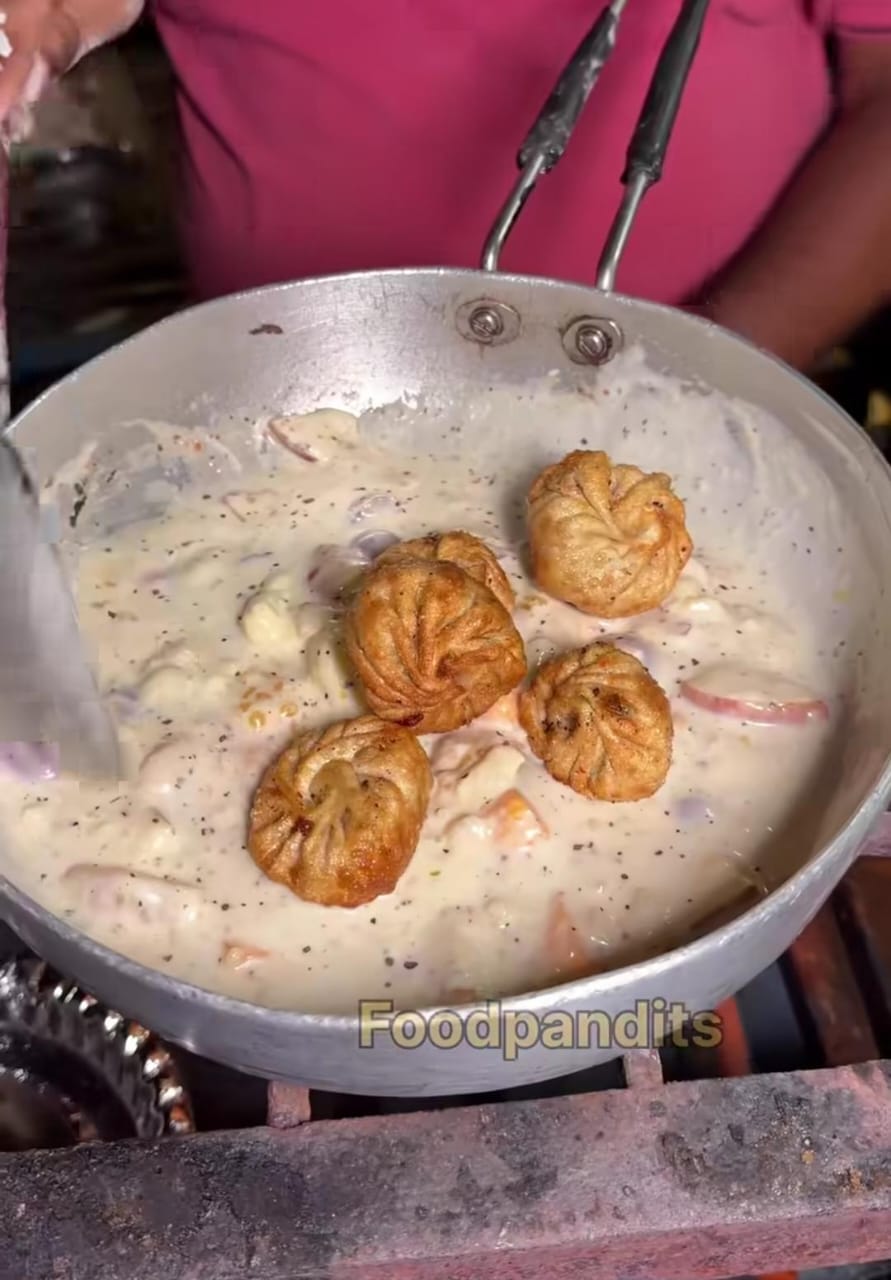 Delhi Vendor Makes 'Tadke Wale Fruit Momos.' Foodies Are Not Happy