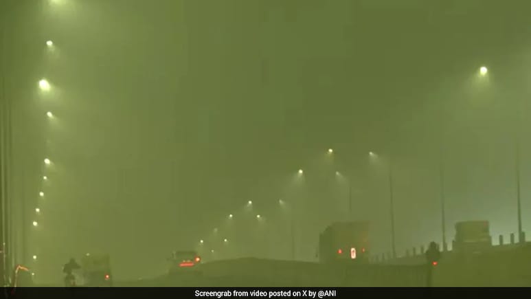 Delhi Pollution Worsens, Air Quality Turns Severe, Thick Smog Covers City