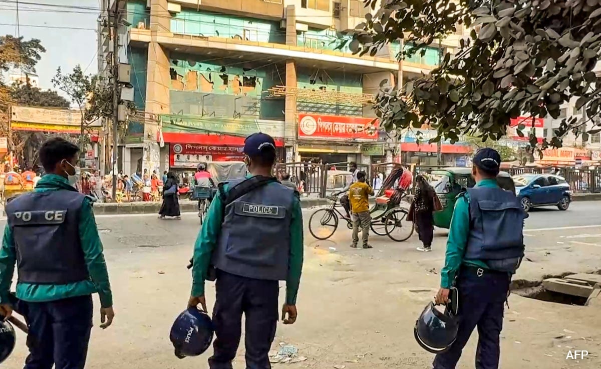 India Shuts 2 More Visa Centres in Bangladesh As 'Security Situation' Worsens