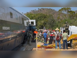 मैक्सिको में पटरी से उतरीं ट्रेन की बोगियां, बड़े रेल हादसे में 13 की मौत और 98 घायल- PHOTOS