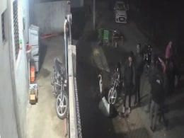 Video: Bar Staff Beaten For Refusing To Serve Alcohol Post Closing Hours In Maharashtra