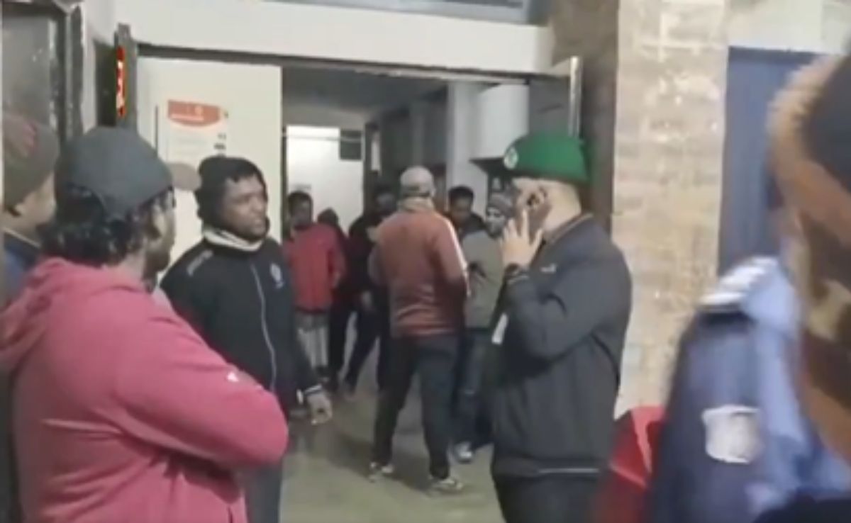 बंदूक तानकर बोला- गोली मार दूंगा और दबा दिया ट्रिगर... बांग्लादेश में एक और हिंदू की हत्या