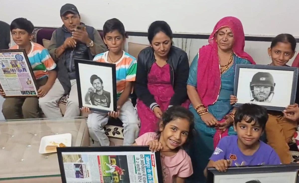 जोधपुर में रवि बिश्नोई के घर पर पूरा परिवार खुशी मना रहा है