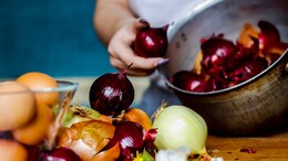 Can Sleeping With Onions On Your Feet Really 'Detox Your Body' And Boost Gut Health?