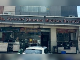 Rajasthan: जयपुर में गाजर का हलवा खाने से 12 पुलिसकर्मी बीमार, शंकर मिष्ठान भंडार सीज