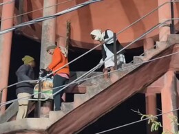 डीएम के मनाने पर रात 12 बजे पानी की टंकी से उतरा बुजुर्ग दंपत‍ि, करीब 12 घंटे तक मान मनौव्वल चला