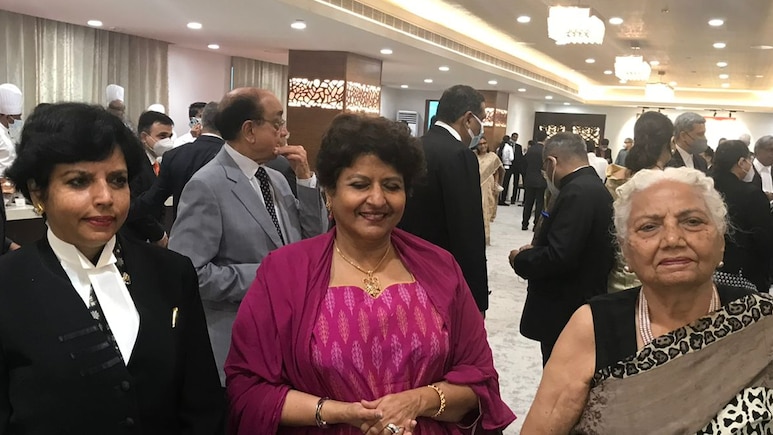 दो बहनों की मां के लिए अनूठी श्रद्धांजलि- एक सुप्रीम कोर्ट की पूर्व जज 