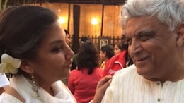 Shabana Azmi And Javed Akhtar Can't Take Eyes Off Each Other In 41st Wedding Anniversary Post