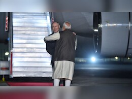 ओबामा से पुतिन तक, वे 7 मौके जब PM मोदी ने प्रोटोकॉल तोड़कर वर्ल्ड लीडर्स का एयरपोर्ट पर खुद स्वागत किया
