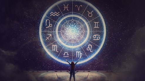 Astrology Predictions For 2026: शनी-नेपच्यून युती 3 राशींसाठी ठरणार वाईट, 2026 वर्ष कोणत्या राशींसाठी असेल लाभदायी ?