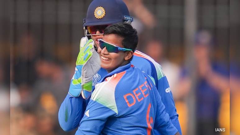 IND-W vs SL-W 3rd T20I: श्रीलंका के खिलाफ कहर बरपाने को तैयार दीप्ति शर्मा, तीसरे मैच में निशाने पर होगा वर्ल्ड रिकॉर्ड