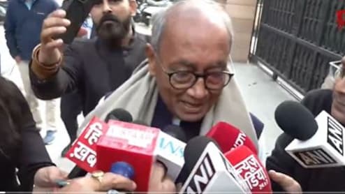 'गलतफहमी हुई, मैं तो RSS और PM मोदी का घोर विरोधी', तारीफ वाले ट्वीट पर दिग्विजय की सफाई