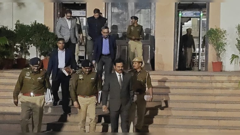 मुख्&zwj;य न्&zwj;यायाधीश ने पुल&zwj;िस अध&zwj;िकार&zwj;ियों के साथ की मीट&zwj;िंग, राजस्&zwj;थान हाईकोर्ट को बम से उड़ाने की मिली थी धमकी