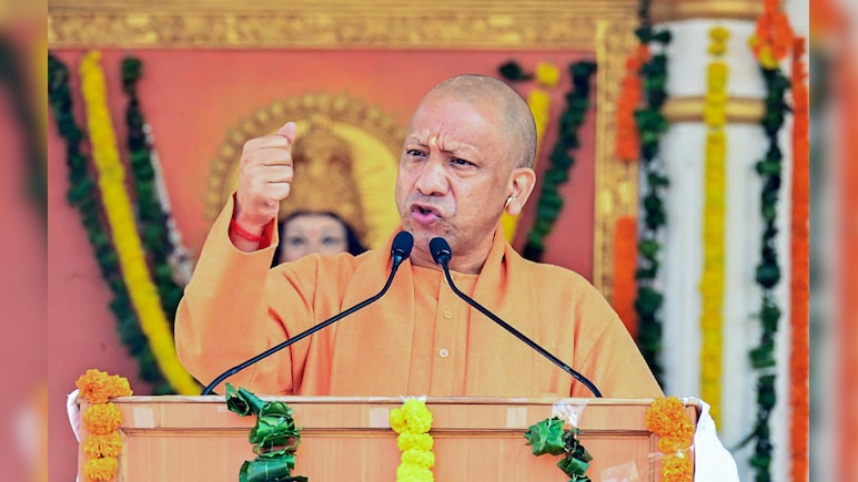 नेहरू अध्यक्ष थे और जिन्ना ने वंदे मातरम का विरोध किया... CM योगी का कांग्रेस पर बड़ा हमला