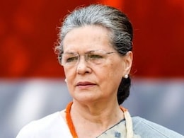 डॉक्टर ने बताया सांस की इस बीमारी के चलते अस्पताल में एडमिट हुईं सोनिया गांधी, क्या दिल्ली का पॉल्&zwj;यूशन है वजह?