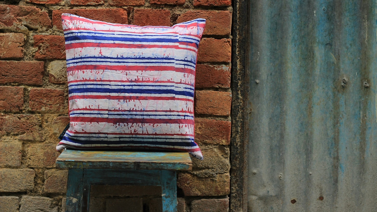 Choose Cushion Covers Based On Fabric, Season And Daily Use