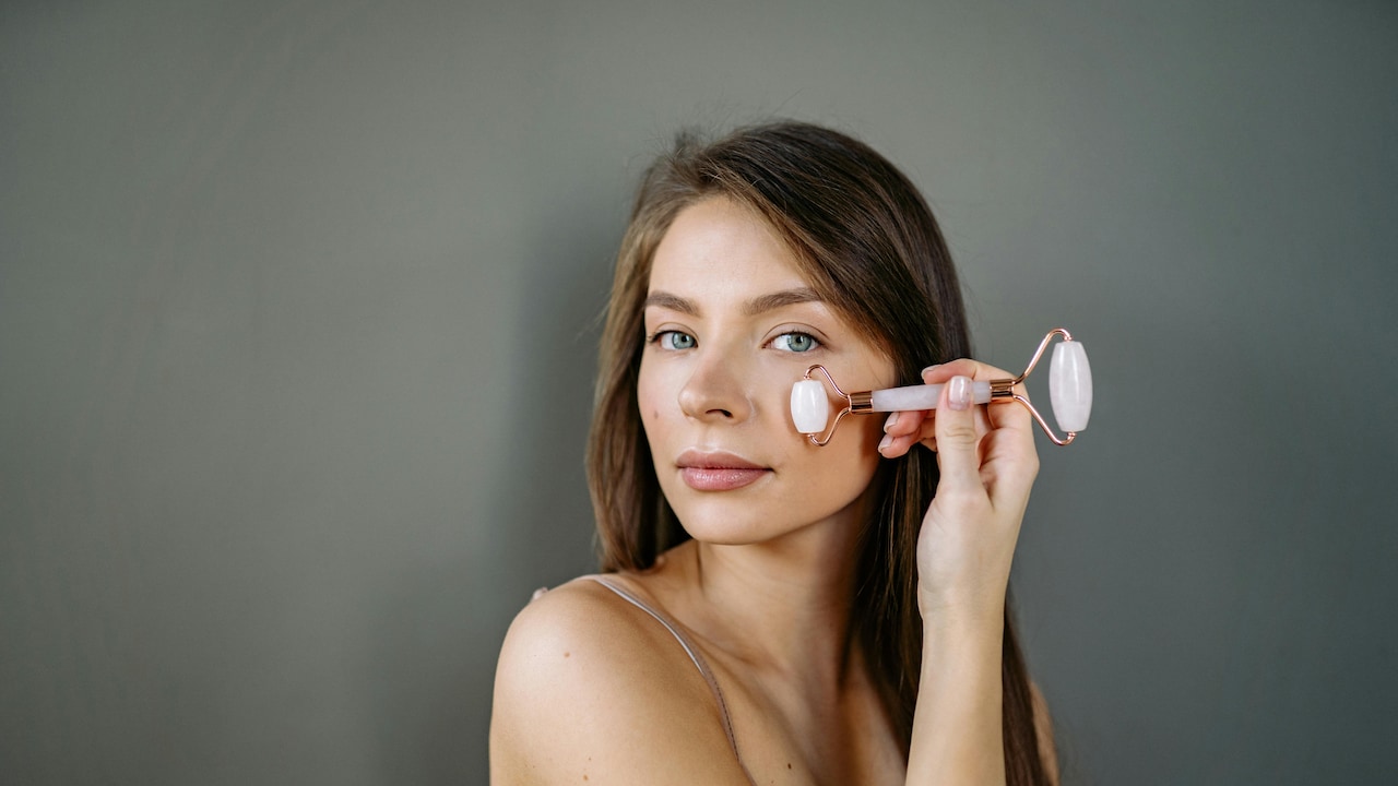 Top Face Massager Mistakes That Cause Redness and Ruin Your Glow Top Face Massager Mistakes That Cause Redness and Ruin Your Glow