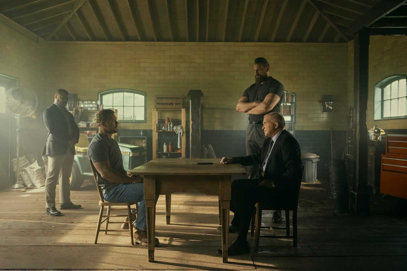 2025 की ये एक्शन-थ्रिलर वेब सीरीज OTT पर बन गई नंबर 1, 98.4 मिलियन व्यूज पार कर रचा इतिहास