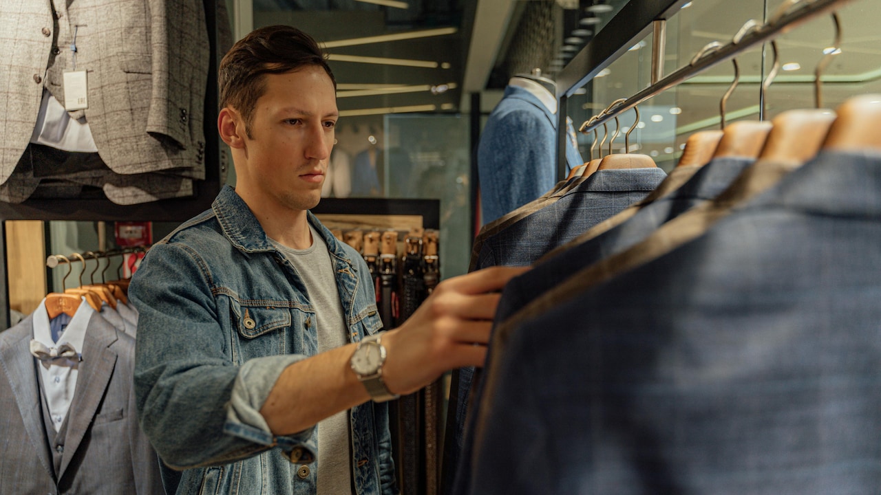 Perfect Denim Shirts For Men: Wash, Fit And Fabric Rules No One Talks About.