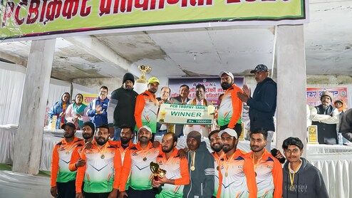 दूसरा पीसीबी ट्रॉफी फ्लड लाइट क्रिकेट टूर्नामेंट: तारा पुलिस टीम को हराकर ये टीम बनी विजेता, अदाणी फाउंडेशन की पहल से 32 टीमों ने लिया हिस्सा