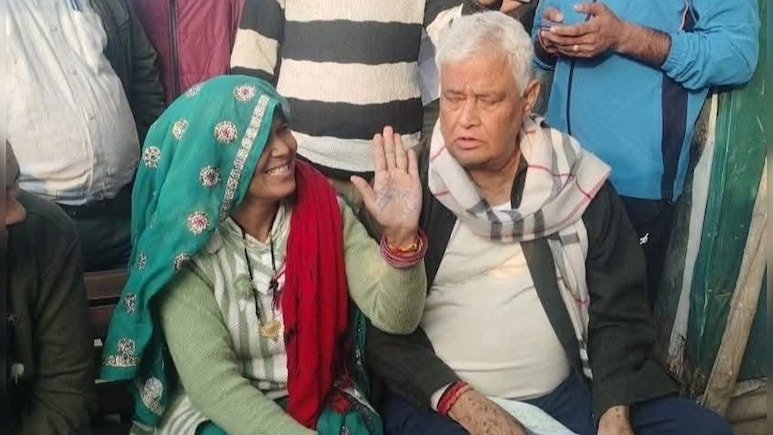 Rajasthan: जब समस्या लेकर पहुंची महिला, मंत्री किरोड़ीलाल मीणा ने उसके हाथ पर लिखकर किया वादा