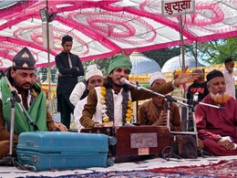 धार में बाबा कमाल का 694वां उर्स शुरू, दिल्ली-अजमेर की चादर पेश की गई