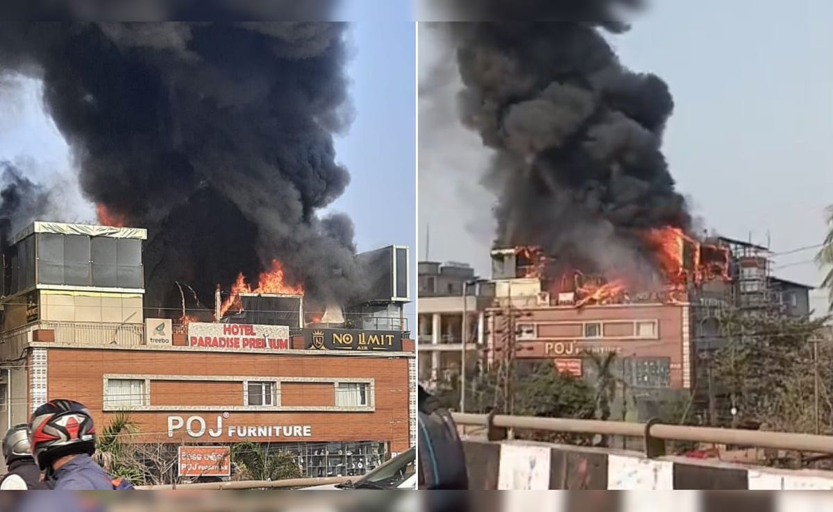 Massive Fire At Bar In Bhubaneswar. Thick Black Smoke Seen Atop Building