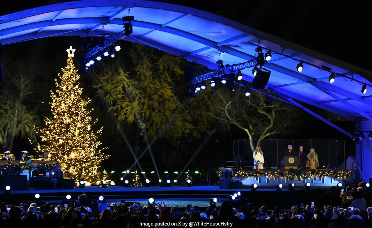 Melania Trump Lights National Christmas Tree