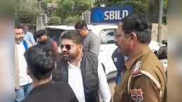 कांग्रेस कार्यकर्ताओं और पुलिस में बहस, 'अरावली बचाओ' रैली के दौरान डीजे बंद करने पर विवाद