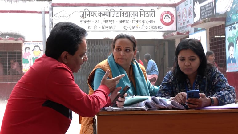 एक दिन BLO के साथ- फिल्ड में BLO के सामने क्या-क्या हैं चुनौती? NDTV की ग्राउंड रिपोर्ट