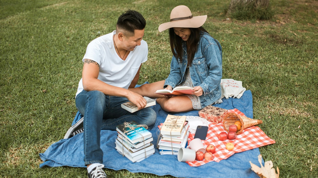 5 Fiction Books Under ₹500 That Are Surprisingly Addictive 5 Fiction Books Under ₹500 That Are Surprisingly Addictive