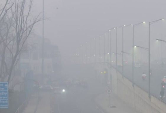Heavy Smog Grips Delhi As Air Quality Nears 'Severe,' Airport Issues Advisory
