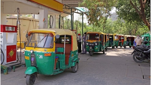 CNG और PNG रेट 1 जनवरी से घटेंगे, नए साल में मिल सकता है आम आदमी को तोहफा