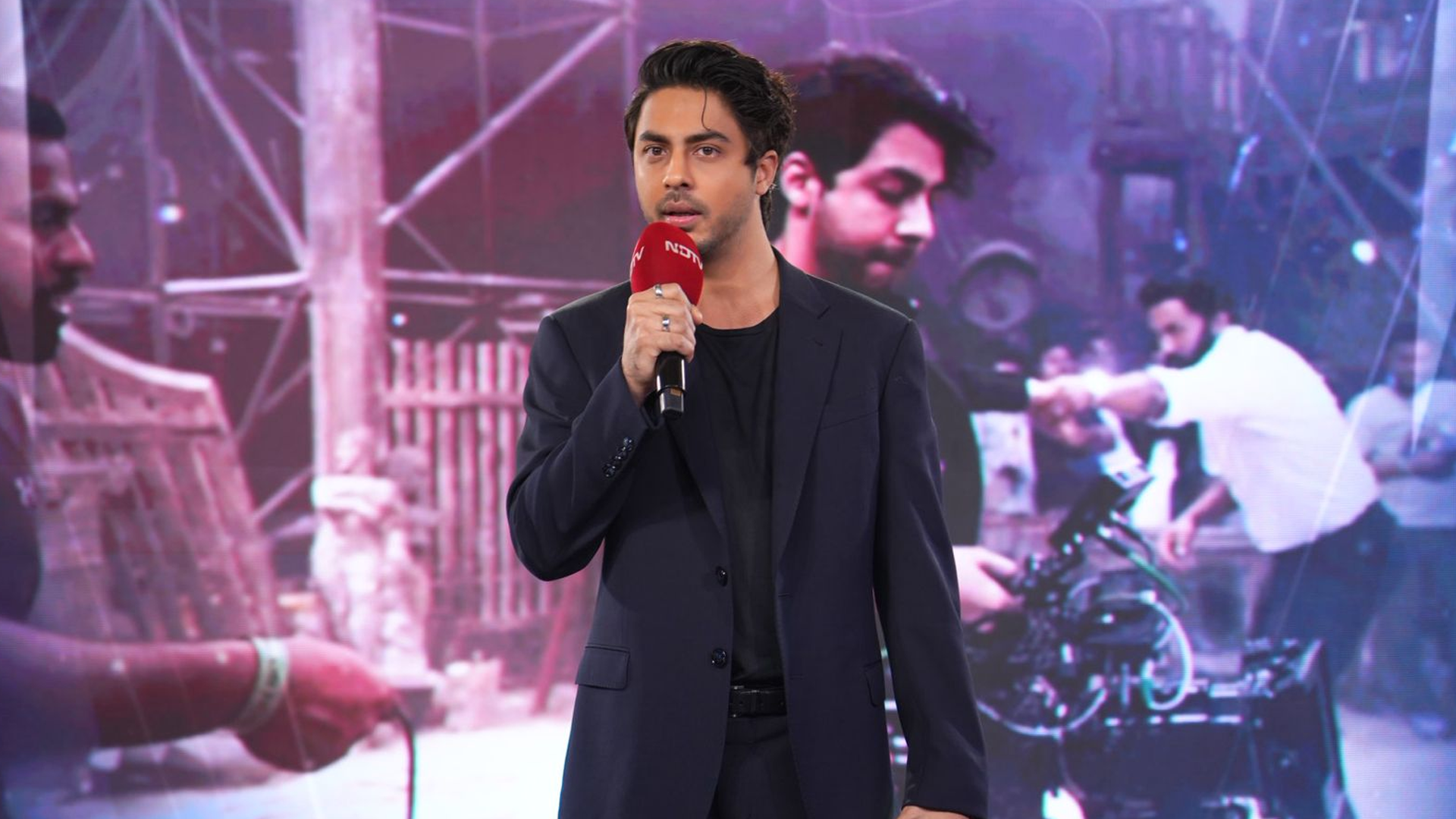 Aryan Khan Dedicates NDTV Indian Of The Year Award To Mom Gauri Khan