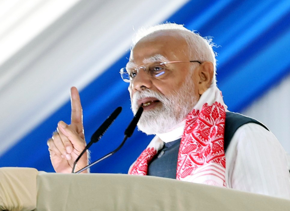 सियासी सरगर्मियों के बीच PM मोदी का बंगाल दौरा कल, 3200 करोड़ की देंगे सौगात