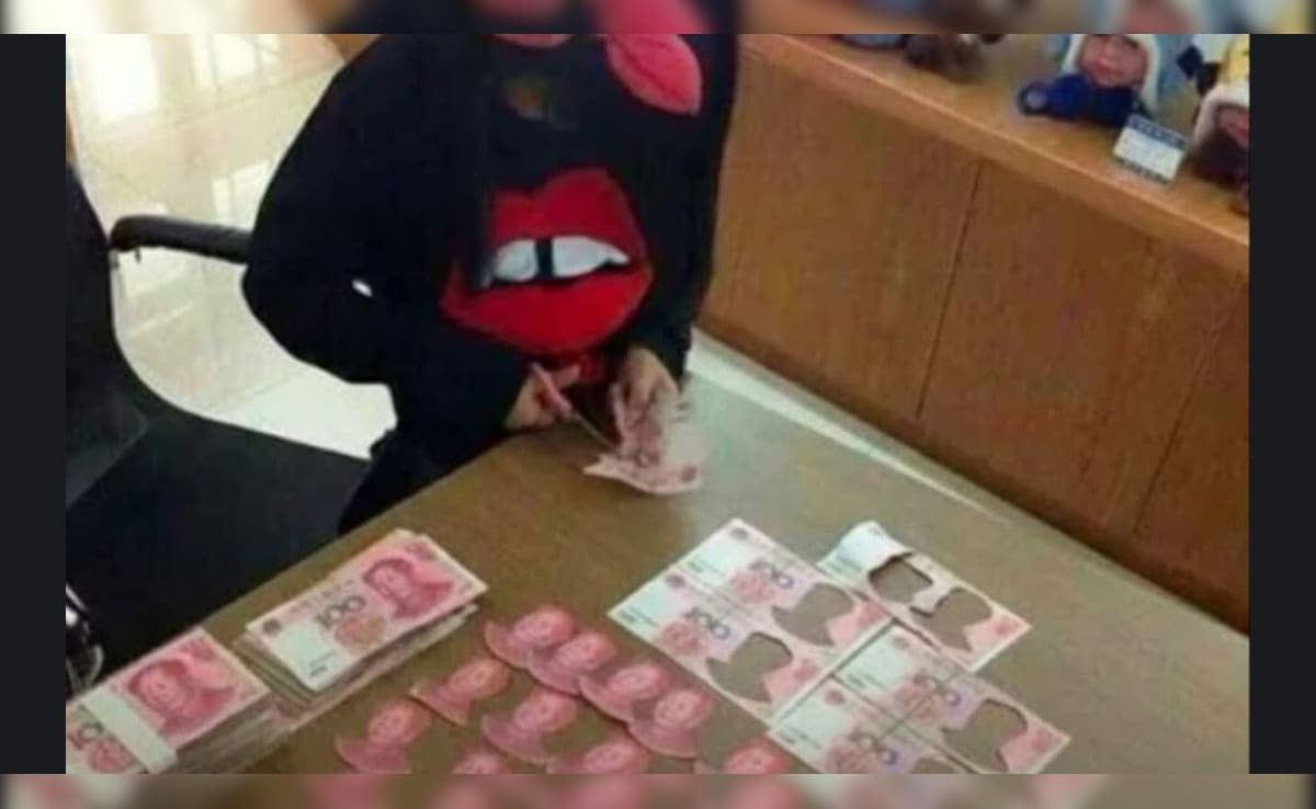 Girl Cuts Mao's Portrait From Yuan Notes, Destroying Chunk Of Family's Savings