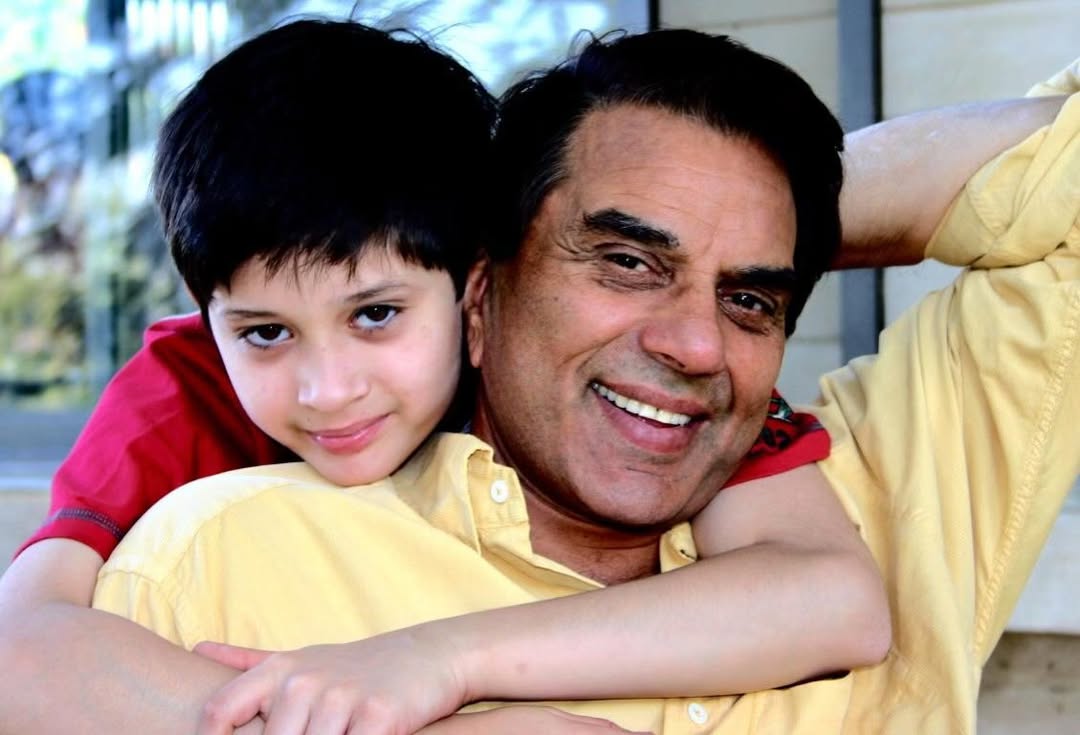 आपकी आवाज सुनाई देती है... धर्मेंद्र के बर्थडे पर पोते राजवीर हुए इमोशनल, लिखा- हैप्पी बर्थडे बड़े पापा