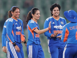 India Women vs Sri Lanka Women Live Updates 3rd T20I: Renuka Thakur, Deepti Sharma On Fire As Sri Lanka Go 7 Down; India On Top