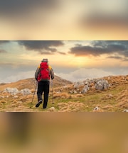 न्यू ईयर पर करने जा रहे हैं ट्रेकिंग? इन 5 बातों का रखना ध्यान, ट्रेक करना हो जाएगा आसान