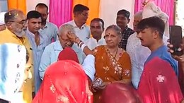 पीएम मोदी की बहन बसंतीबेन और बहनोई हंसमुखभाई घांची समाज के एक विवाह में पहुंचे, लोगों ने किया पारंपरिक स्वागत