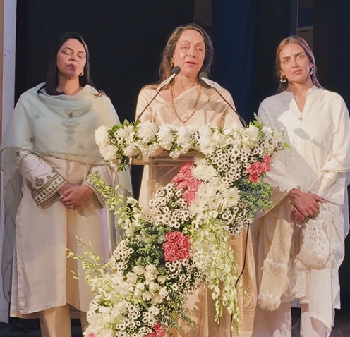 "<i>Humara Pyaar Sachcha Tha</i>": Hema Malini Gets Teary-Eyed As She Remembers Her Love Story With Dharmendra